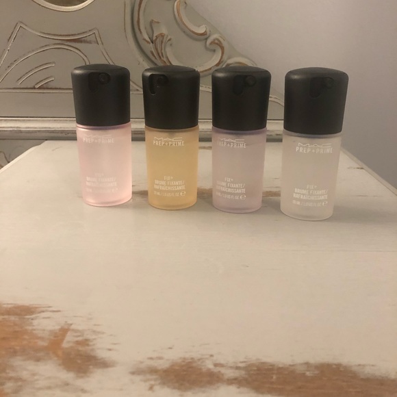 MAC Cosmetics Other - Miniature MAC fix plus set